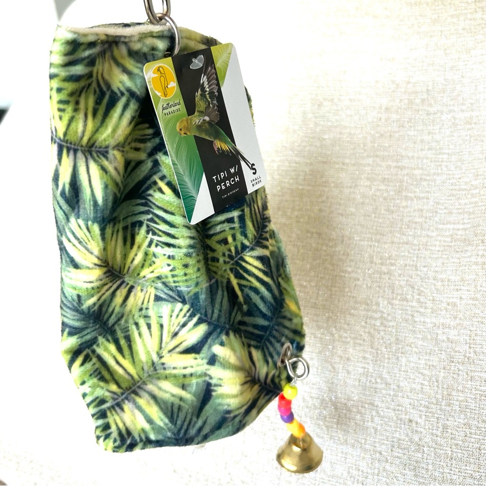 NWT Hut/Tipi Tent Swinging Perch Green Jungle Leaves Pattern with Bell - Picture 2 of 6